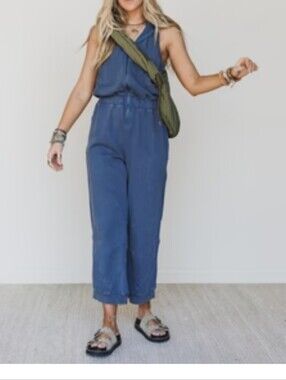 Sleeveless Blue Hooded Jumpsuit